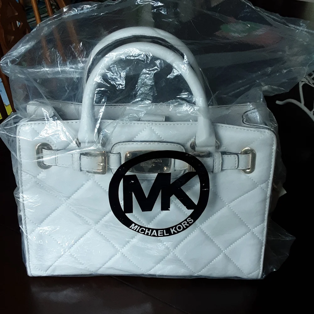 New Michael Kors Vanilla Hamiton Quilted Handbag Crossbody NWOT - Picture 9 of 11